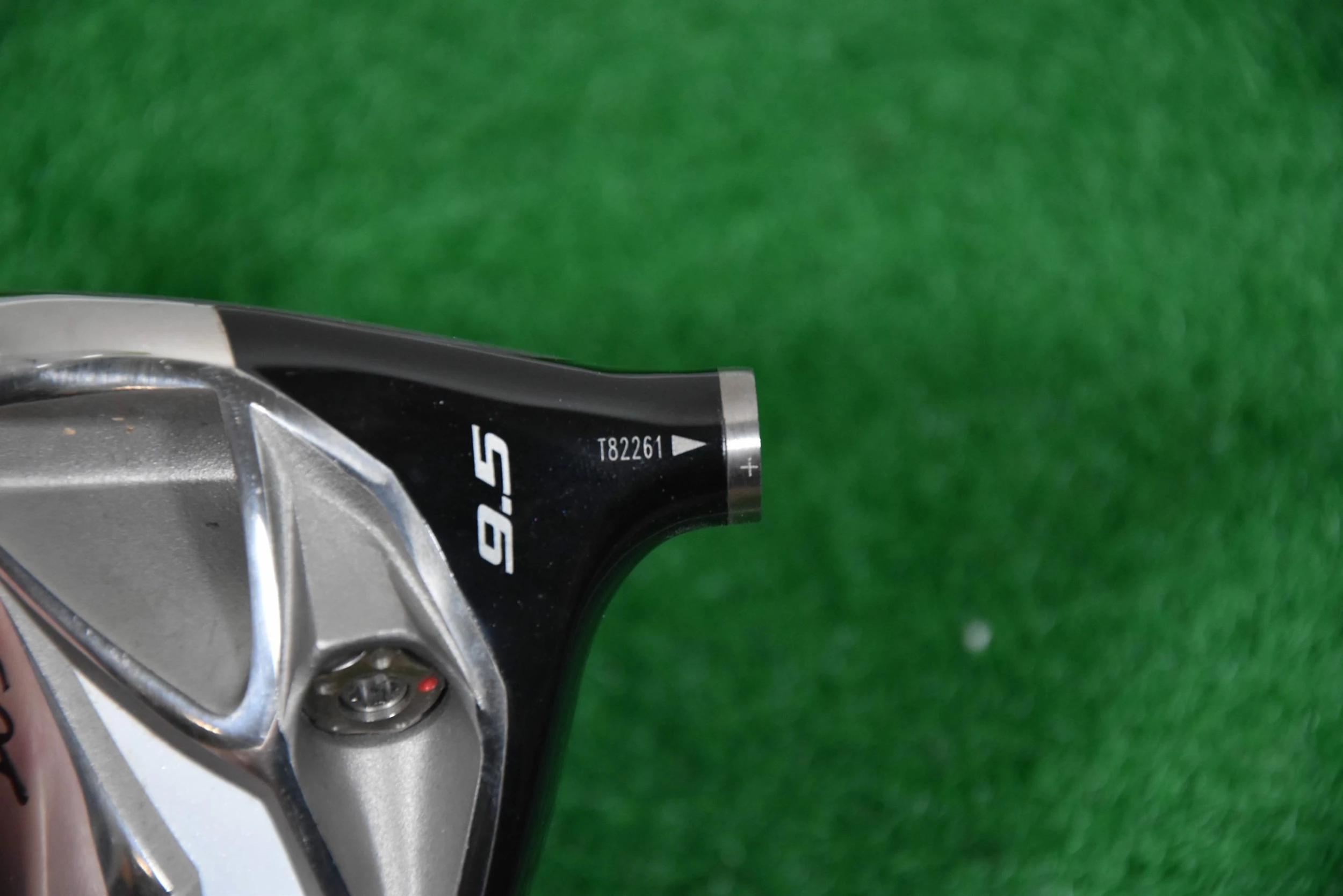 Taylormade R9 Tour Issue Driver 9.5° (Head Only) - Image 4